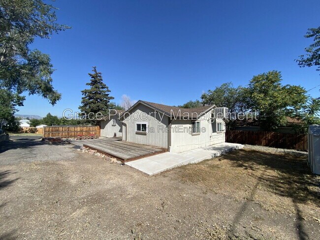 Building Photo - 636 Tennyson St