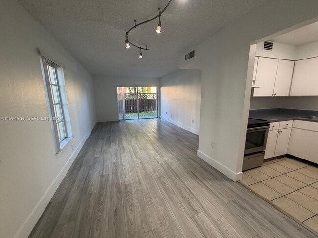 Building Photo - 5102 NW 79th Ave