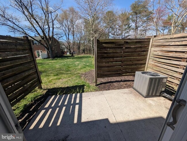 Building Photo - 8435 Norwood Dr