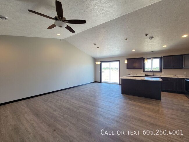 Building Photo - Brand New 3 Bd 2 Bath Townhouse with 3-sta...
