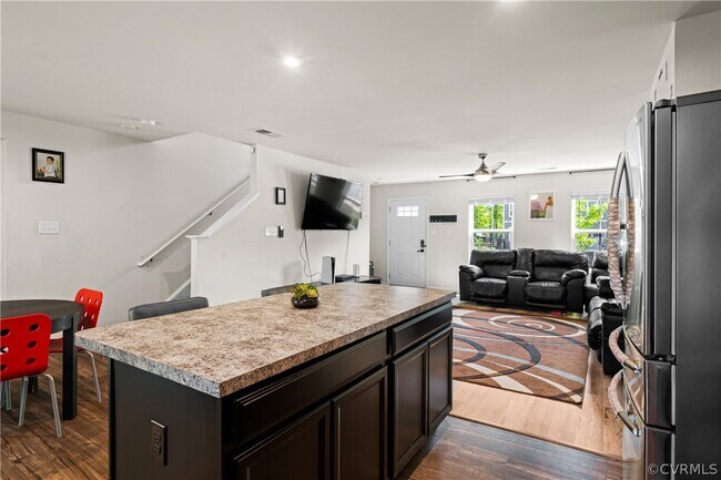 Building Photo - 21012 Baileys Grove Dr