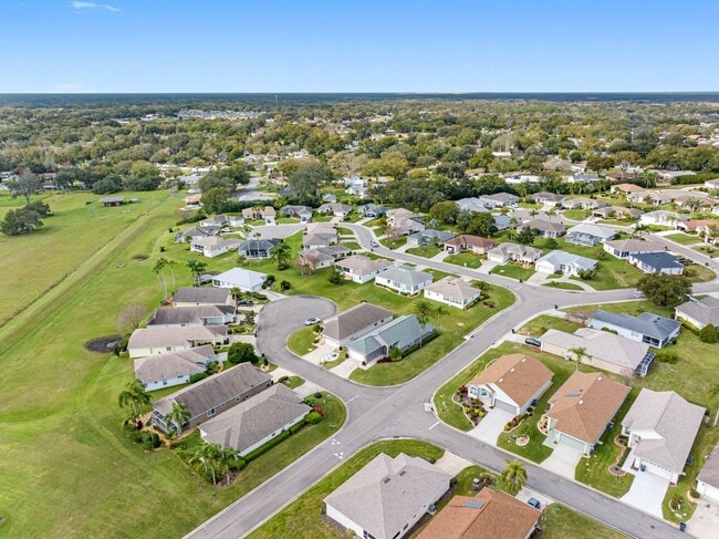 Building Photo - 3063 Westmoreland Dr