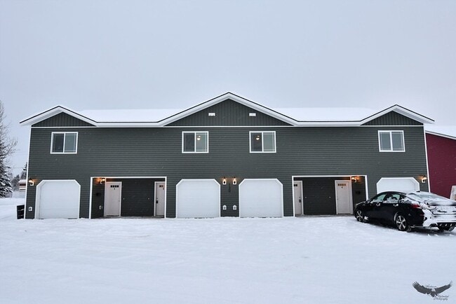 Primary Photo - 130 Lewis St