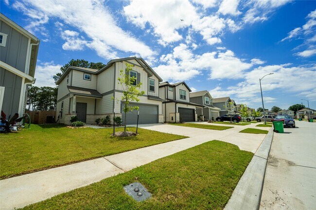 Building Photo - 11723 Armadale Dr