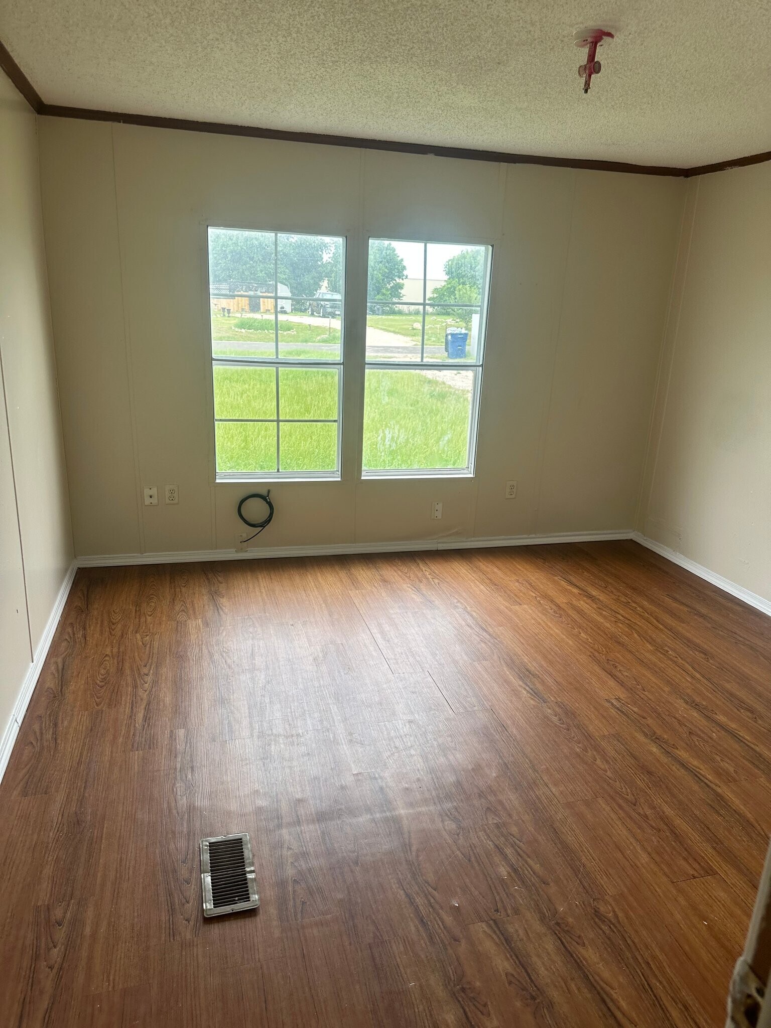 Building Photo - 214 Troy View Dr