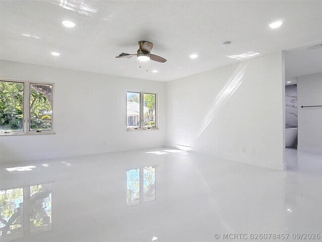 Building Photo - 1200 Poitras Dr