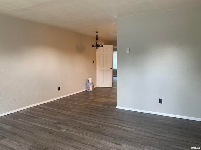 Building Photo - 3116 N Molleck Dr
