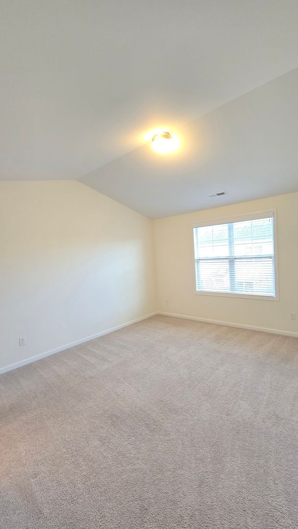 Building Photo - SAYLOR'S WATCH - 3 Bedroom Townhome in Monkey Junction/South Wilmington!