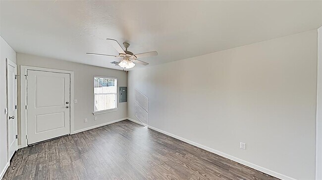 Building Photo - 5017 Avion Ct
