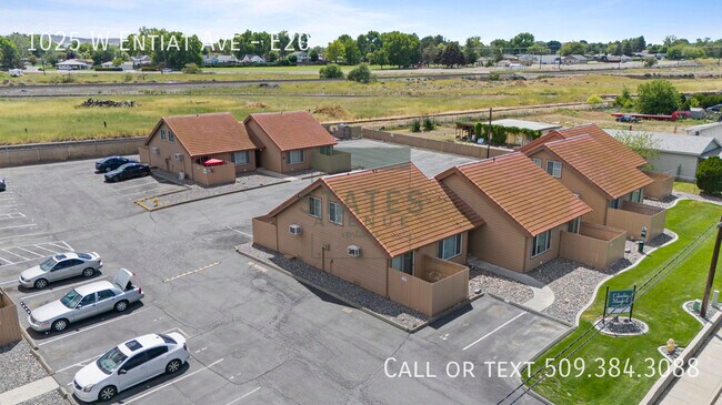 Building Photo - 1025 W Entiat Ave