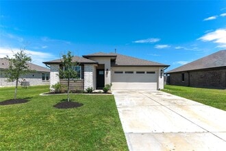 Building Photo - 14507 Sweetwater Dr