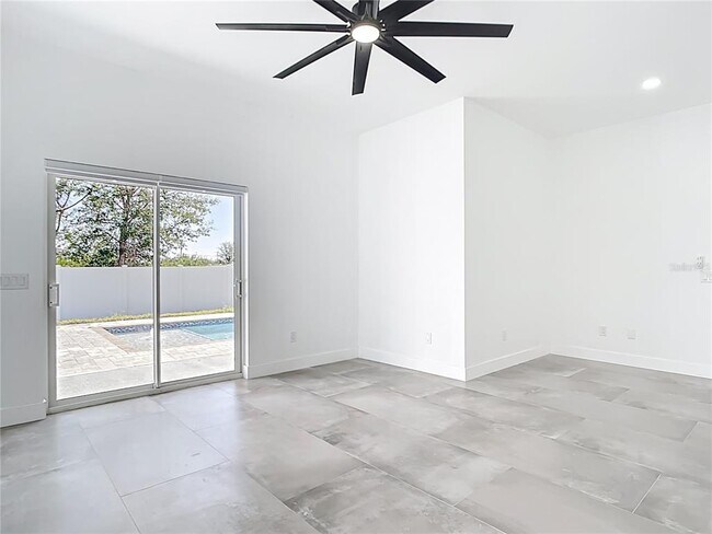 Building Photo - 159 Antilla Dr