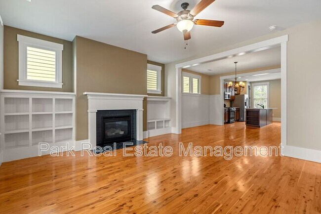 Building Photo - 1229 Great Ridge Pkwy