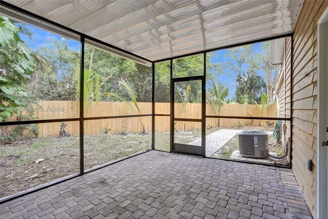 Building Photo - 13161 179th Ct N