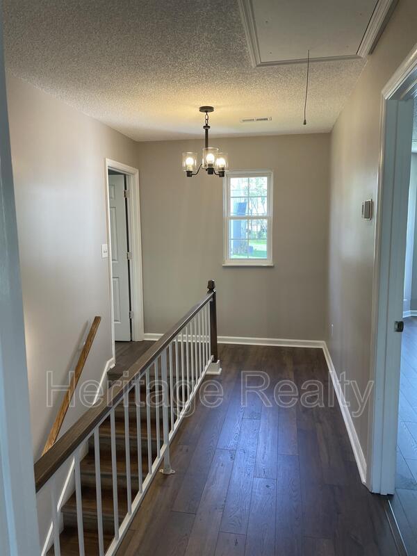 Building Photo - 9000 Colchester Ridge Rd