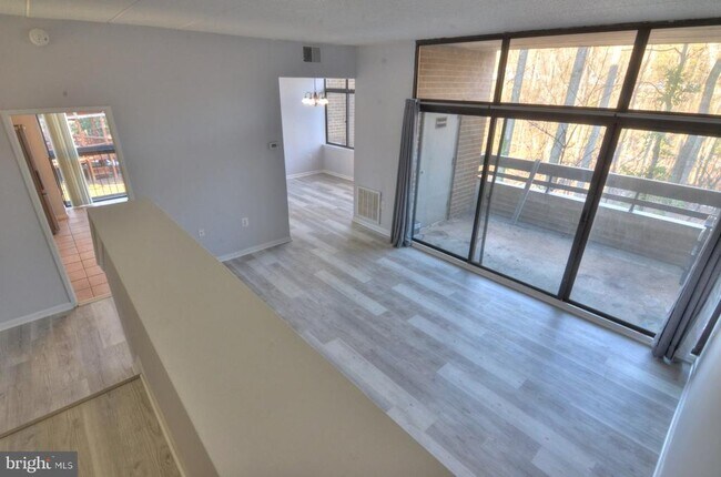 Building Photo - 2110 Green Watch Way