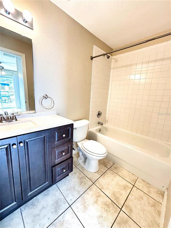 Building Photo - 516 Albatross Dr