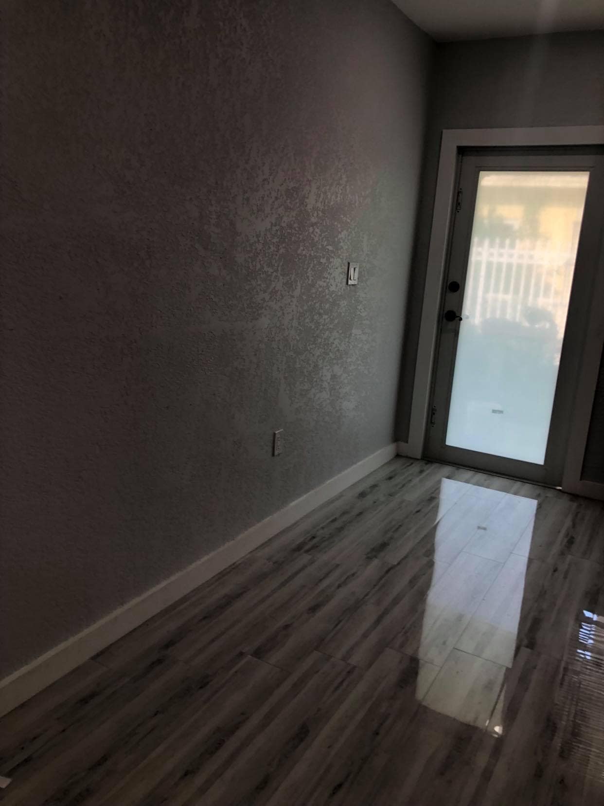 Building Photo - 634 SE 4th Pl