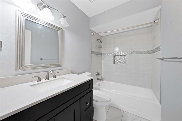 Building Photo - 4360 N Colony Blvd