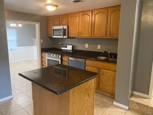 Building Photo - 3582 Gordon Ave