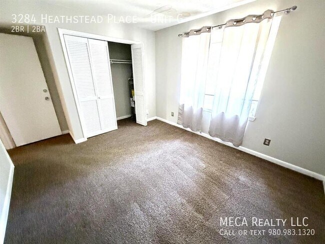 Building Photo - 3284 Heathstead Place