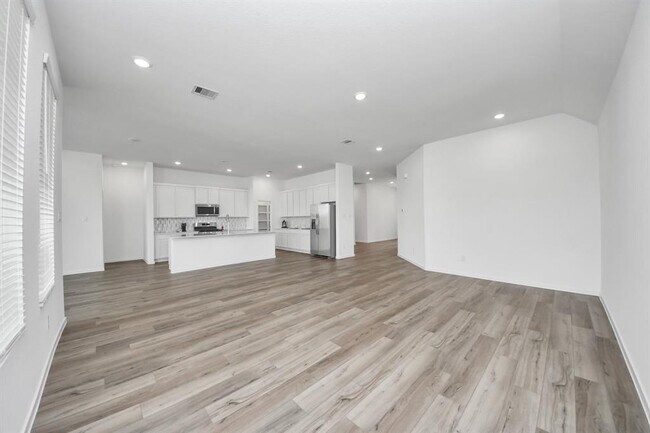 Building Photo - 2922 Mariner Island Dr
