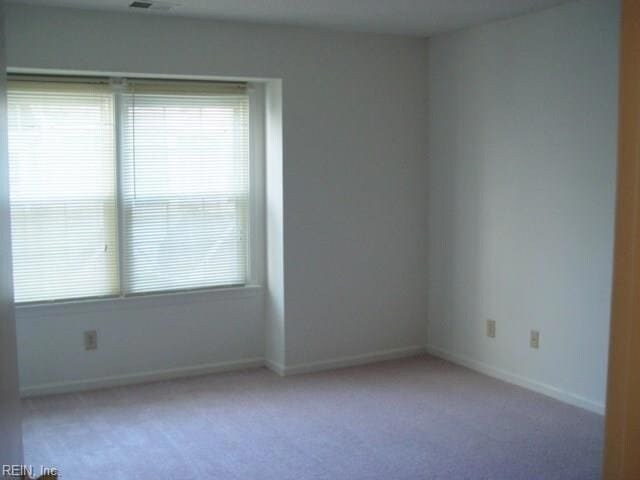 Building Photo - 400 Bracknell Arch