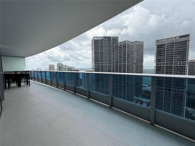 Building Photo - 200 Biscayne Blvd Way