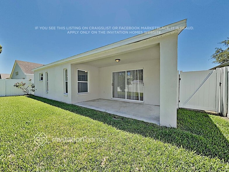Building Photo - 26749 Affirmed Dr