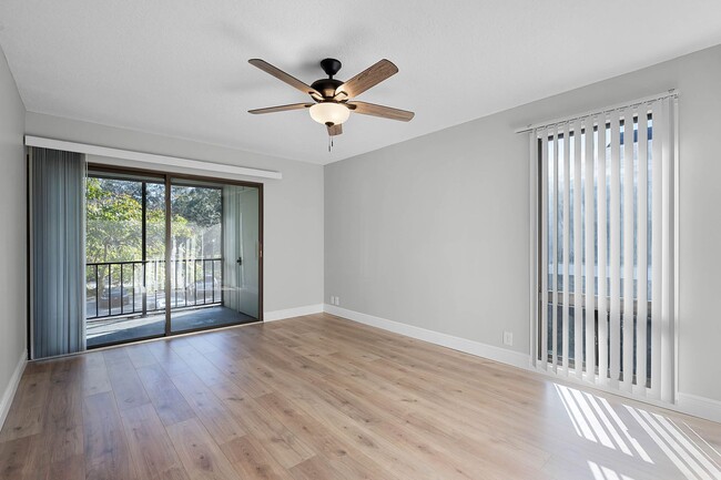 Building Photo - Beautifully Renovated Winter Springs Condo...