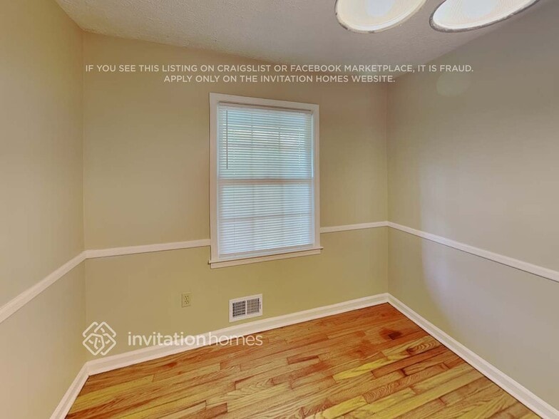 Building Photo - 5676 Crestwood Dr SW