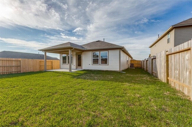 Building Photo - 925 Oak Mist Ln