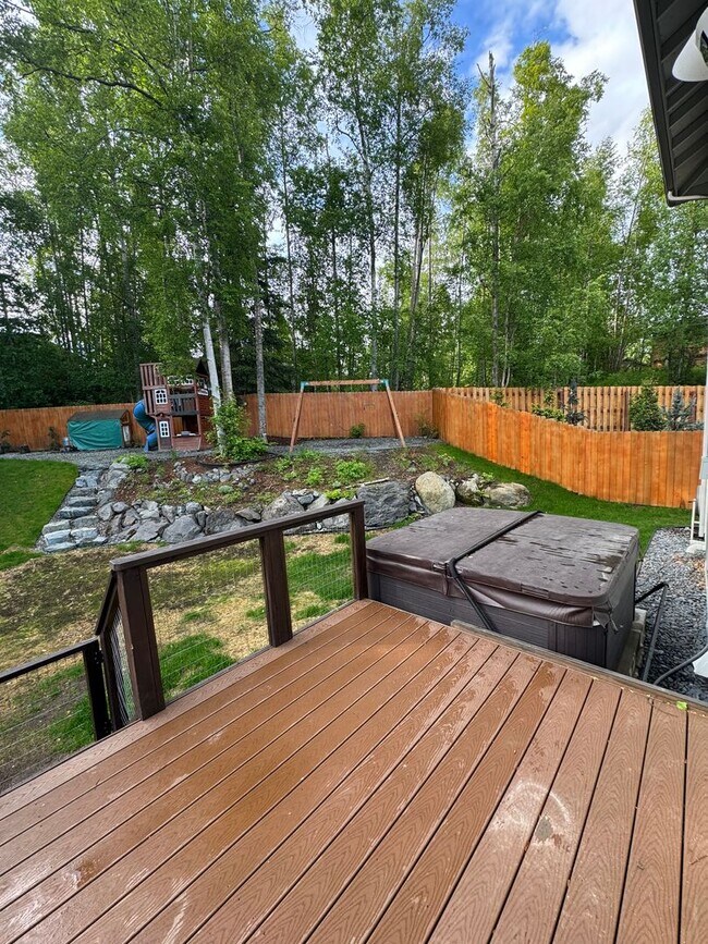 Building Photo - Stunning home in desirable Eagle River neighborhood