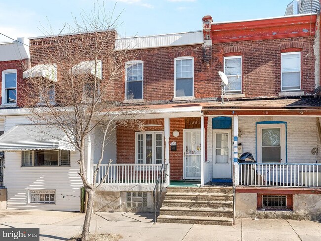 Building Photo - 1351 S 31st St