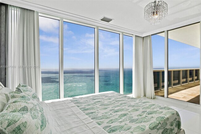 Building Photo - 1830 S Ocean Dr