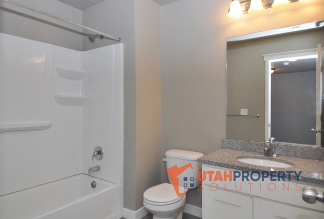Building Photo - 7614 San Savino Way