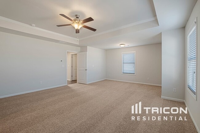 Building Photo - 4162 Bella View Dr