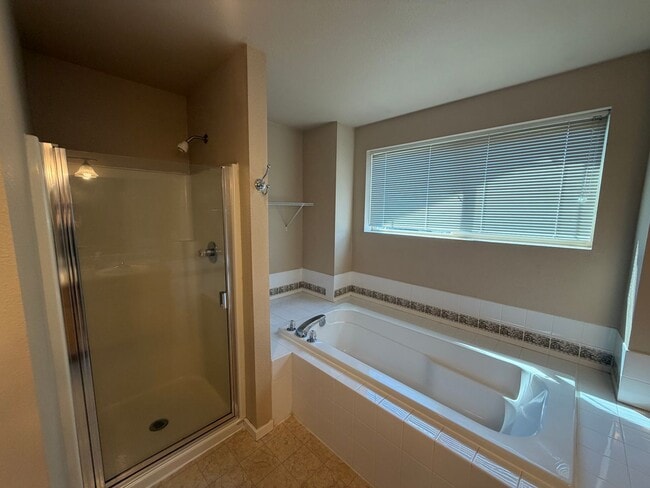 Building Photo - 9411 10th Ave Ct E