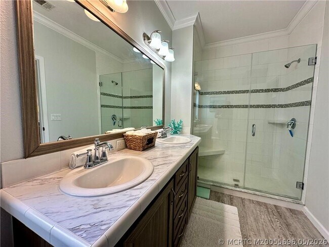Building Photo - 352 NE Starboard Way