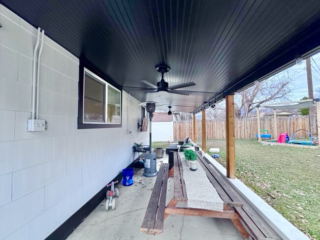 Building Photo - 130 N 500 E