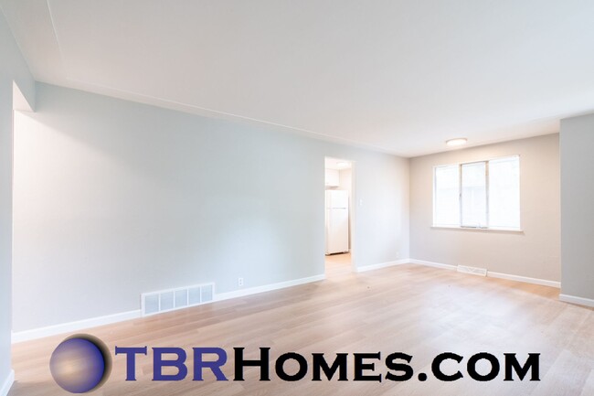 Building Photo - 8630 W 63rd Pl