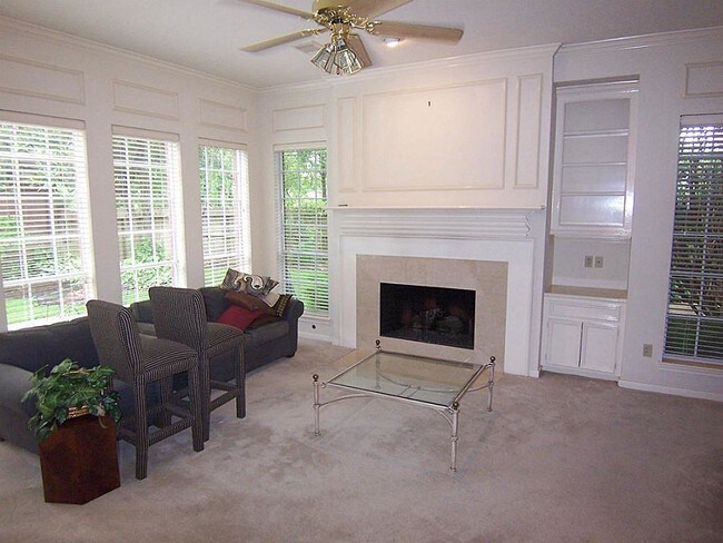 Building Photo - 18075 Partridge Green Dr