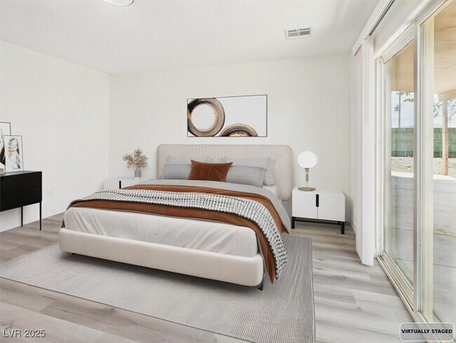 Building Photo - 5610 N Linda St