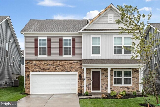 Primary Photo - 124 Clerkenwell Dr