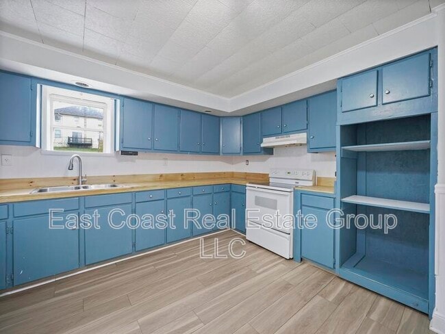 Building Photo - 528 Hack Wilson Way