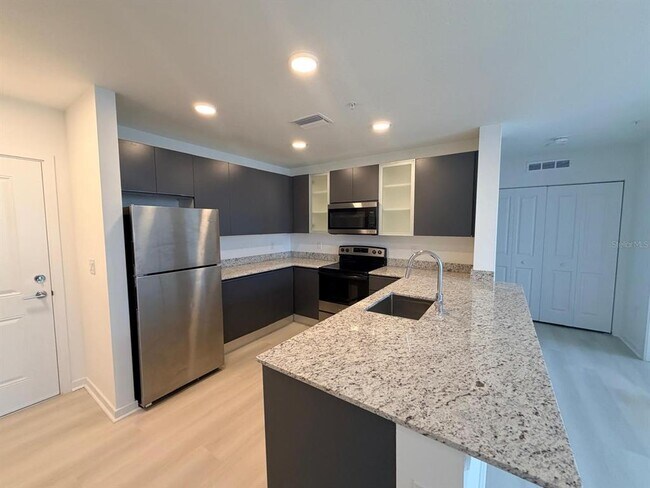 Building Photo - 5563 Millennia Park Dr