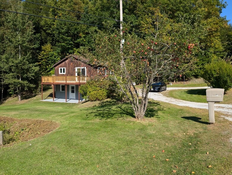 Building Photo - 37 Sangamon Rd