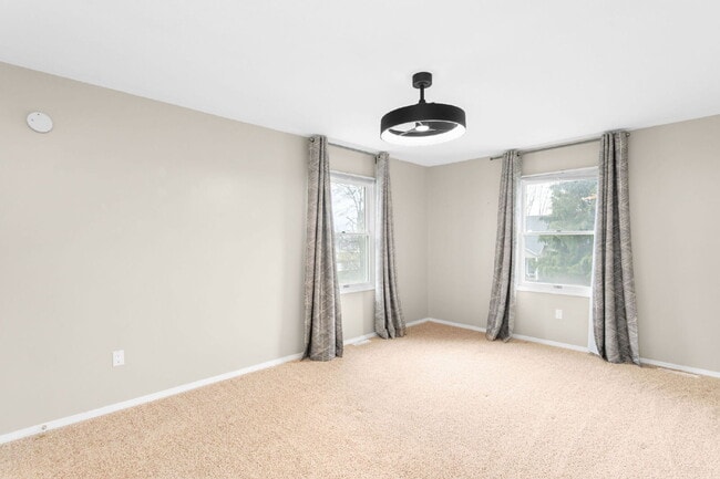 Building Photo - 5414 Trippel Dr