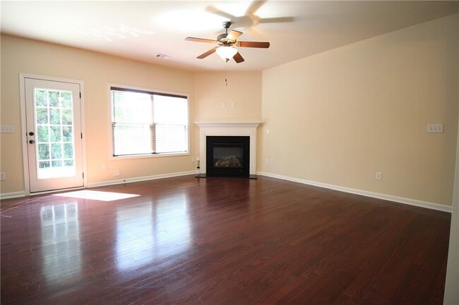Building Photo - 13294 Kemper Rd