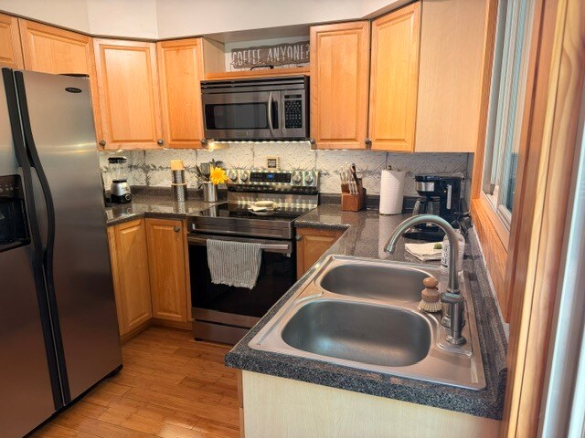 Building Photo - 118 Avignon Ct